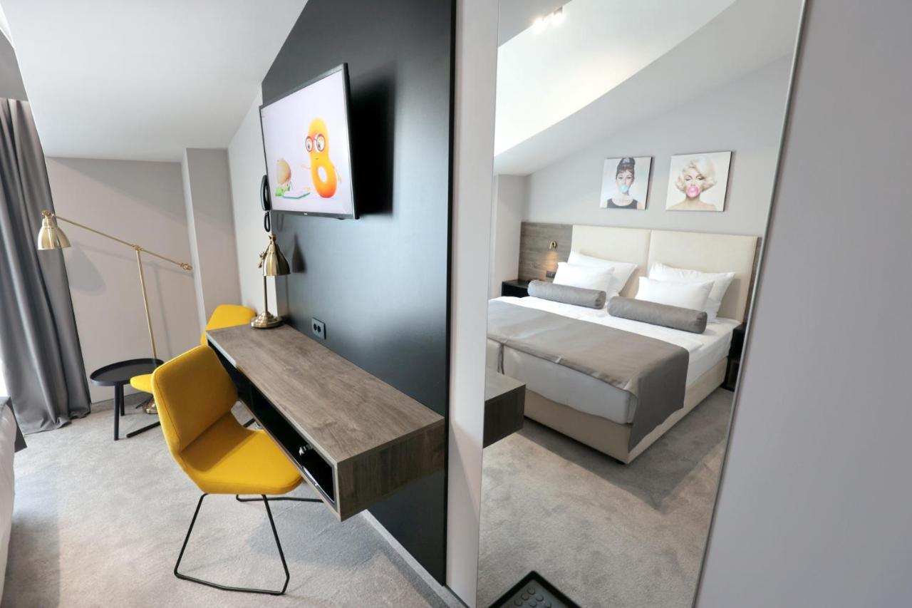 Hotel Milenij Makarska Luaran gambar