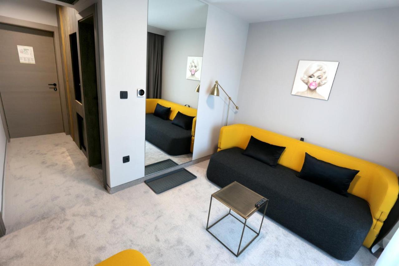 Hotel Milenij Makarska Luaran gambar