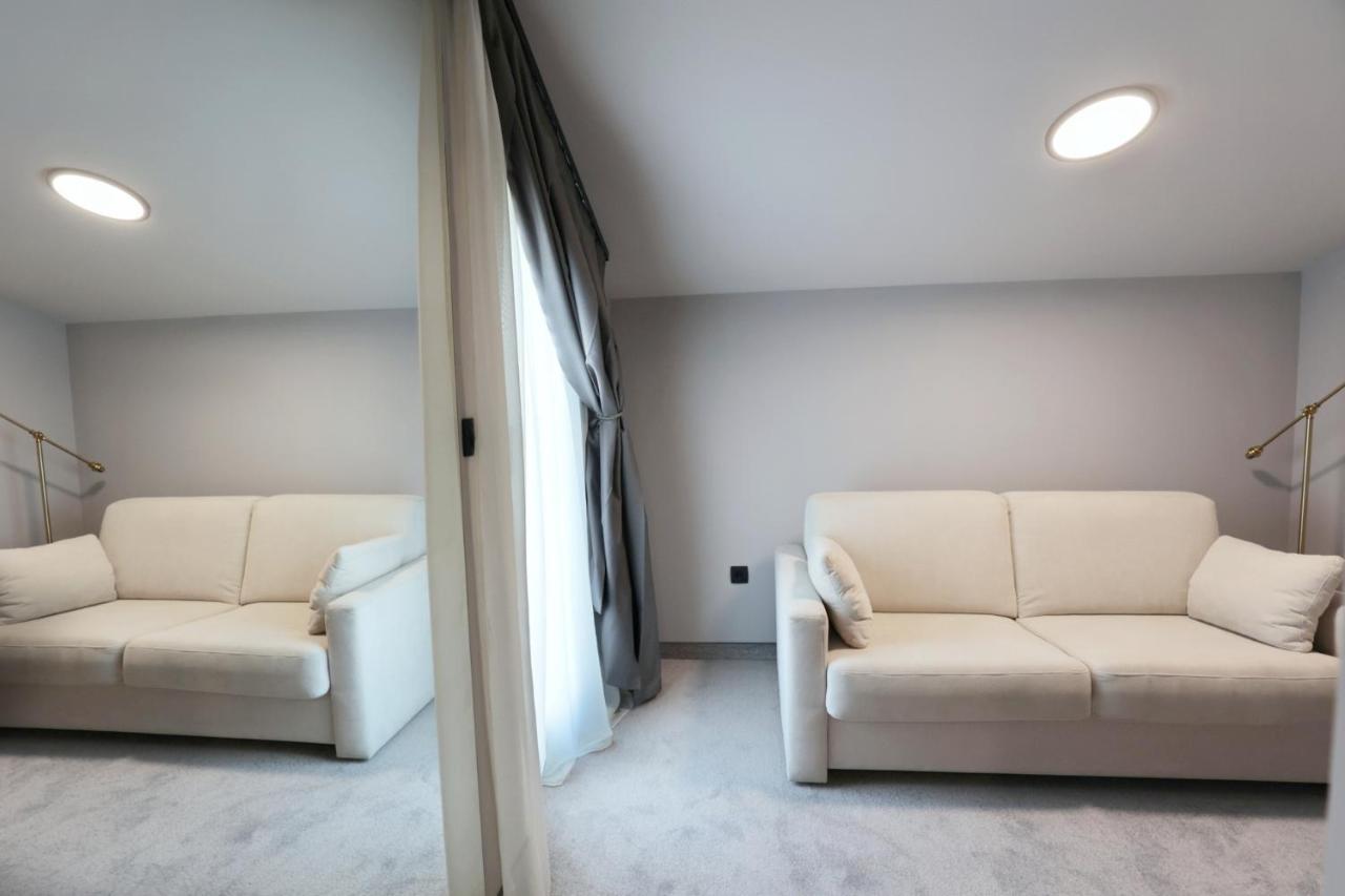 Hotel Milenij Makarska Luaran gambar